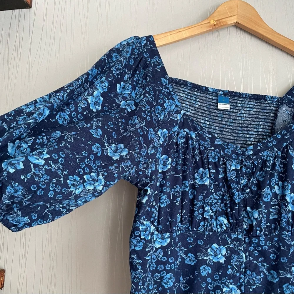 Old Navy Puff-Sleeve Smocked Button-Down Blouse Navy Floral Shirt Size Medium